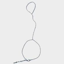 Load image into Gallery viewer, Oval Hand Chain - Silver
