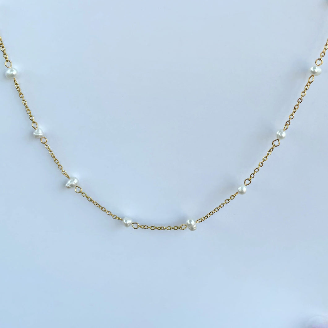 Carina Pearl Necklace