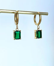 Load image into Gallery viewer, Crystal Drop Earrings
